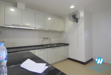 A nice unfurnitured apartment with big balcony for rent on Royal City